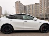 Tesla Model Y 2022 года за 14 500 000 тг. в Астана – фото 4