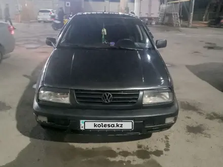 Volkswagen Vento 1993 года за 1 250 000 тг. в Алматы – фото 7