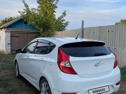 Hyundai Accent 2012 года за 5 000 000 тг. в Уральск – фото 2