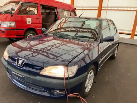 МОРДА НОУСКАТ ПЕРЕДНИЙ БАМПЕР ФАРЫ КАПОТ КРЫЛО PEUGEOT 306 за 200 000 тг. в Шымкент – фото 2