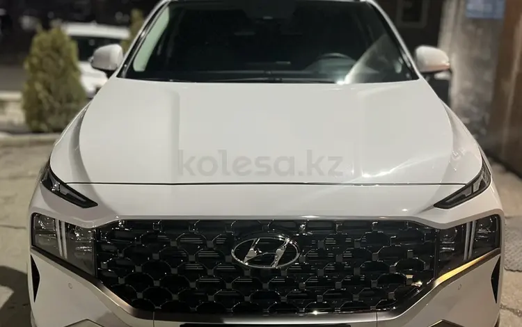 Hyundai Santa Fe 2023 года за 22 000 000 тг. в Алматы