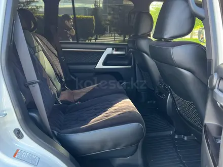 Toyota Land Cruiser 2017 года за 37 000 000 тг. в Астана – фото 19