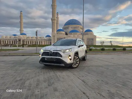 Toyota RAV4 2020 года за 13 500 000 тг. в Астана – фото 4