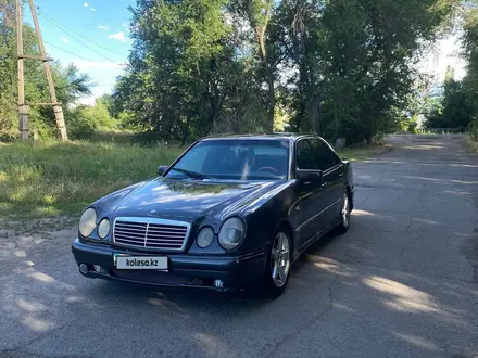 Mercedes-Benz E 280 1997 года за 1 790 000 тг. в Алматы – фото 8