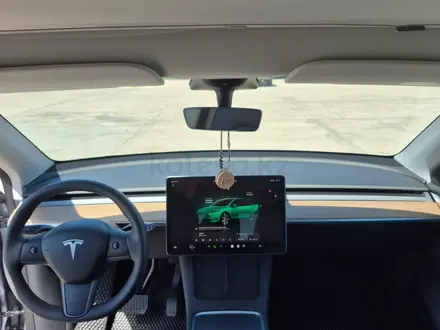 Tesla Model Y 2023 года за 22 500 000 тг. в Алматы – фото 2