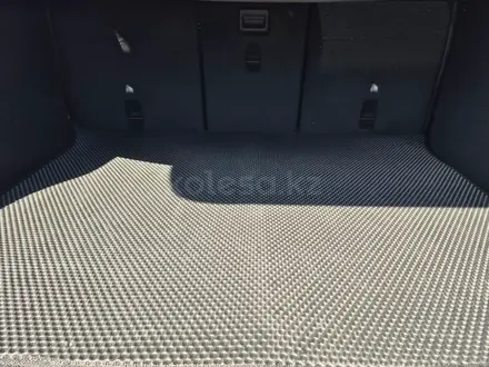 Tesla Model Y 2023 года за 22 500 000 тг. в Алматы – фото 13
