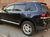 Volkswagen Touareg 2008 годаүшін7 500 000 тг. в Астана – фото 4