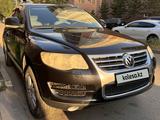 Volkswagen Touareg 2008 годаүшін7 500 000 тг. в Астана – фото 5