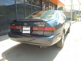 Toyota Camry 1999 года за 3 000 000 тг. в Алматы – фото 2
