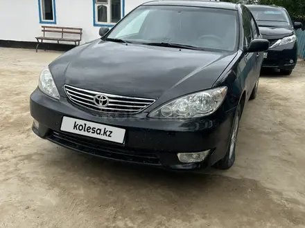 Toyota Camry 2003 года за 3 000 000 тг. в Атырау – фото 4