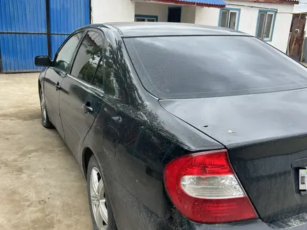 Toyota Camry 2003 года за 3 000 000 тг. в Атырау – фото 5