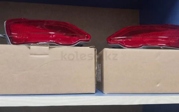 Катафот на задний бампер Тойота RAV4 за 11 500 тг. в Актобе