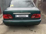 Mercedes-Benz E 230 1995 годаүшін2 400 000 тг. в Кокшетау – фото 2