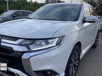 Mitsubishi Outlander 2022 годаүшін12 800 000 тг. в Алматы