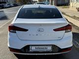 Hyundai Elantra 2020 годаfor9 000 000 тг. в Жетысай – фото 3