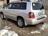 Toyota Highlander 2005 года за 8 000 000 тг. в Шымкент – фото 2