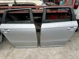 Двери Volkswagen Passat B7 Пассат Б7 за 3 330 тг. в Алматы