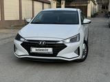 Hyundai Elantra 2020 года за 8 750 000 тг. в Шымкент – фото 2