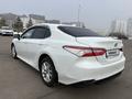 Toyota Camry 2020 года за 11 850 000 тг. в Астана – фото 3