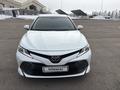 Toyota Camry 2020 года за 11 850 000 тг. в Астана – фото 5