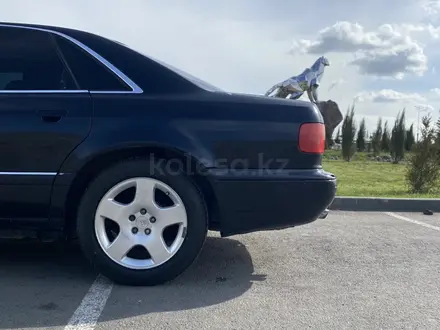 Audi A8 1995 года за 2 800 000 тг. в Алматы – фото 4