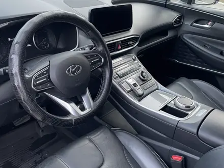 Hyundai Santa Fe 2021 года за 14 800 000 тг. в Актобе – фото 4