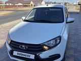 ВАЗ (Lada) Granta 2190 2023 года за 2 700 000 тг. в Атырау – фото 3