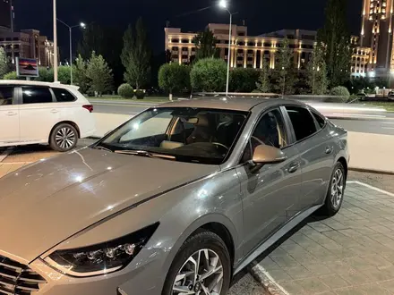 Hyundai Sonata 2023 года за 11 900 000 тг. в Астана – фото 2