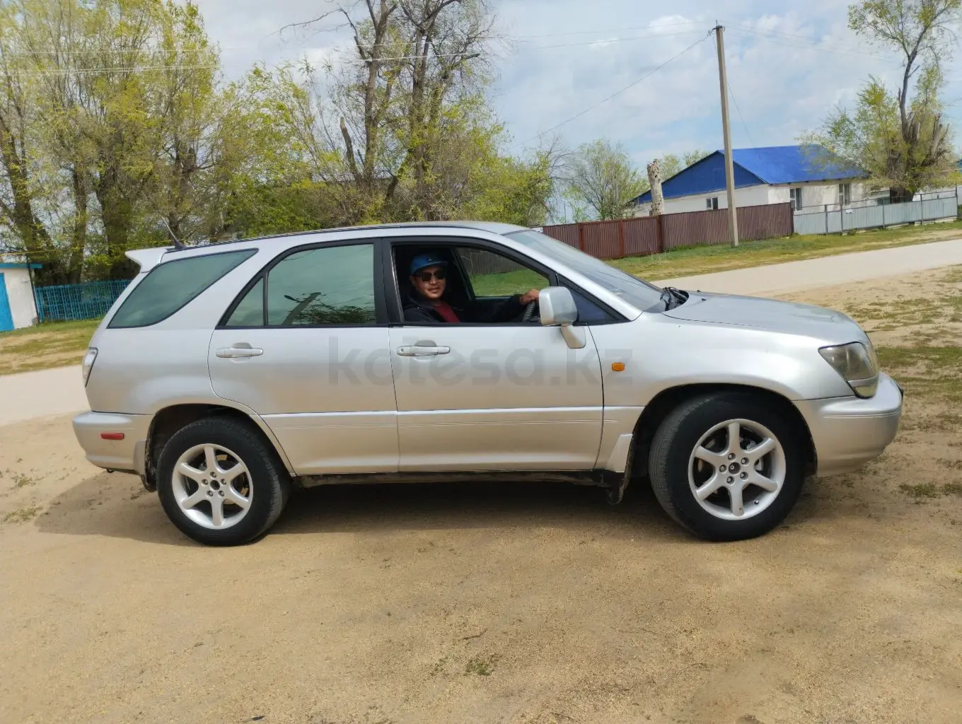 Toyota Harrier, 2002