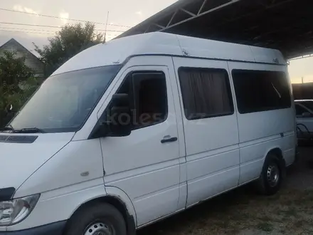 Mercedes-Benz Sprinter 2005 года за 6 200 000 тг. в Алматы – фото 2