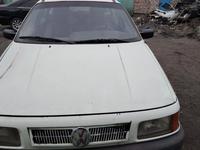 Volkswagen Passat 1991 года за 850 000 тг. в Семей