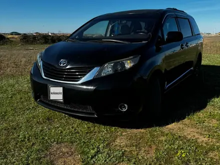 Toyota Sienna 2017 года за 8 800 000 тг. в Актобе – фото 6