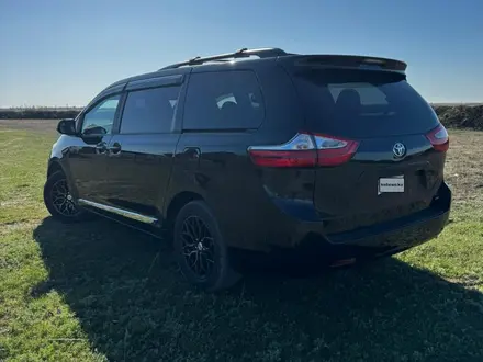 Toyota Sienna 2017 года за 8 800 000 тг. в Актобе – фото 11