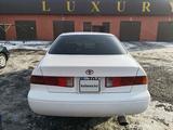 Toyota Camry 2000 года за 3 100 000 тг. в Талдыкорган – фото 3