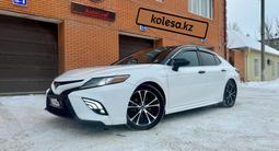 Toyota Camry 2018 годаfor10 700 000 тг. в Уральск – фото 3