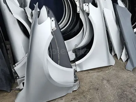 Крыло крылья на Volkswagen Touareg за 100 000 тг. в Шымкент – фото 2