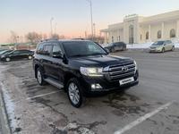 Toyota Land Cruiser 2019 года за 32 333 333 тг. в Астана