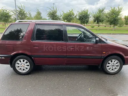 Mitsubishi Space Wagon 1993 года за 1 800 000 тг. в Астана – фото 6