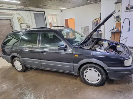 Volkswagen Passat 1994 года за 1 300 000 тг. в Астана – фото 4