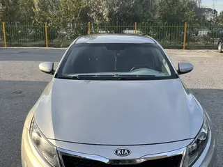 Kia K5, 2011