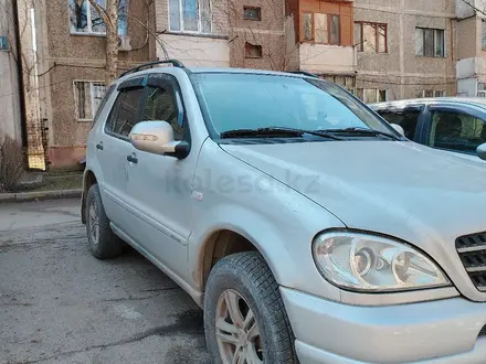 Mercedes-Benz ML 320 2001 года за 4 300 000 тг. в Алматы – фото 2