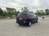 Volkswagen Sharan 2003 годаүшін2 600 000 тг. в Астана – фото 4