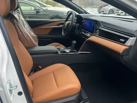 Toyota Camry Luxe 2026 года за 23 190 000 тг. в Астана – фото 11