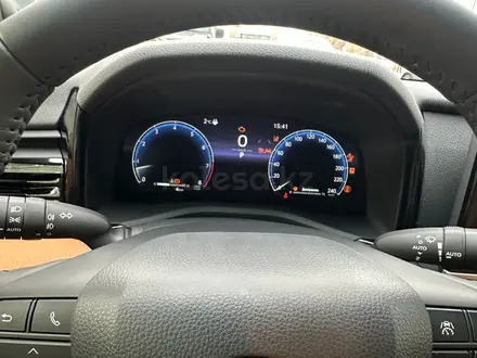 Toyota Camry Luxe 2026 года за 23 190 000 тг. в Астана – фото 14