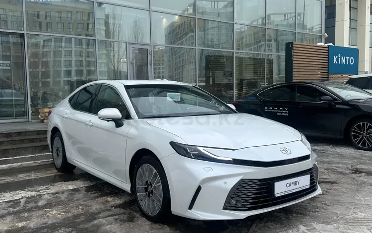 Toyota Camry Luxe 2026 года за 23 190 000 тг. в Астана