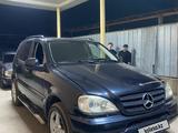 Mercedes-Benz ML 230 2000 года за 3 500 000 тг. в Тараз – фото 2