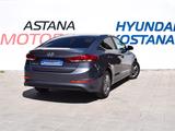 Hyundai Elantra 2018 года за 7 990 000 тг. в Костанай – фото 3