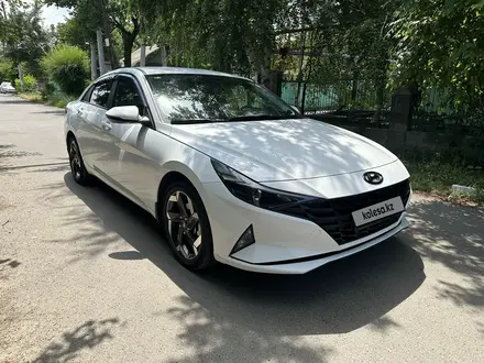 Hyundai Elantra 2022 года за 9 200 000 тг. в Алматы – фото 7