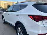 Hyundai Santa Fe 2017 годаfor11 800 000 тг. в Астана – фото 4