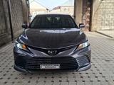 Toyota Camry 2022 года за 8 500 000 тг. в Шымкент